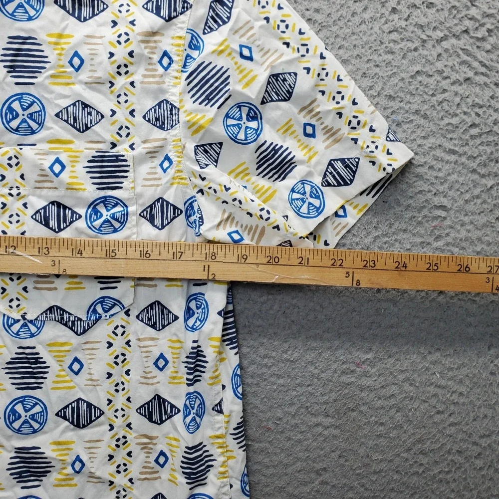The North Face Shirt Mens Medium Multi Geometric Short Sleeve Collared Button Up